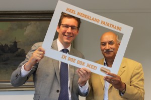 Burgemeester Poppens en John van Balen